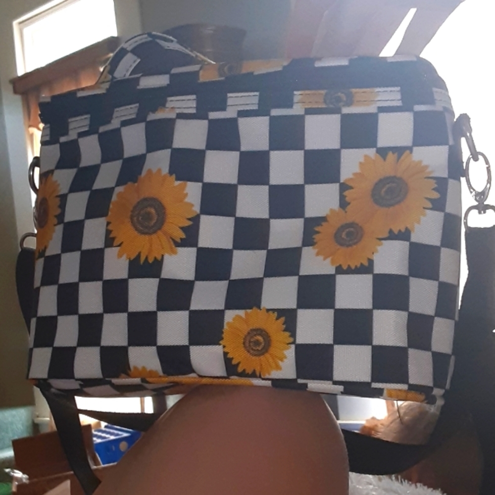 Checkered Sunflower Lunchbox